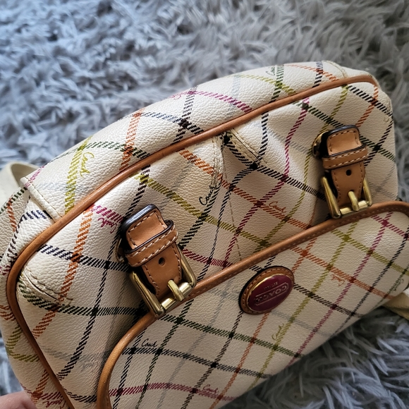 SOLD Coach shoulder/crossbody bag - Picture 9 of 9